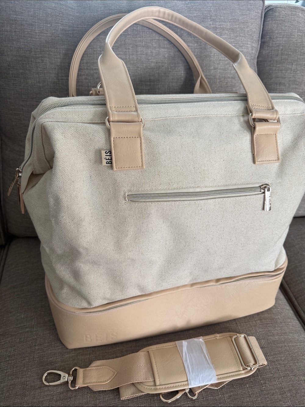 NWOT BEIS Beige Weekender - Full Size